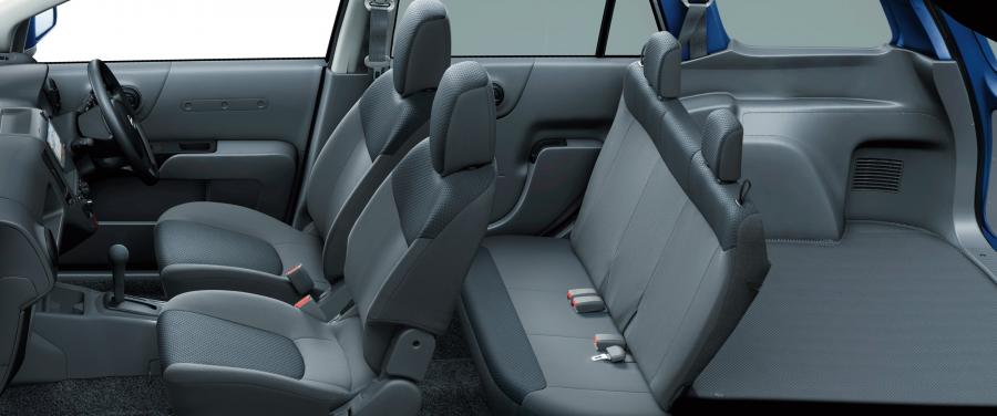 Интерьер Nissan NV150 AD Expert 2016 года  (фото 3 из 3)